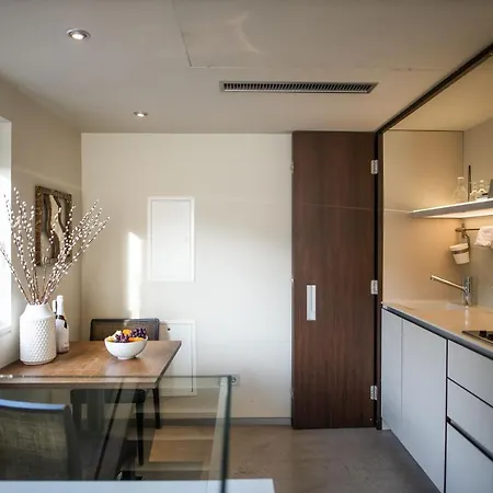 Carbyside Aparthotel 3*