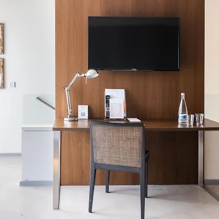 Aparthotel Carbyside 3*